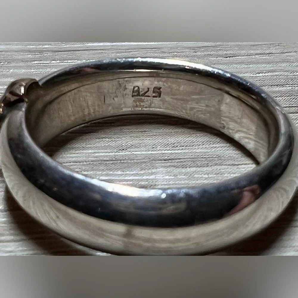 Vintage Artisan Handmade Sterling Silver & Gold Accented Ring, Size 7.5 - Picture 5 of 8